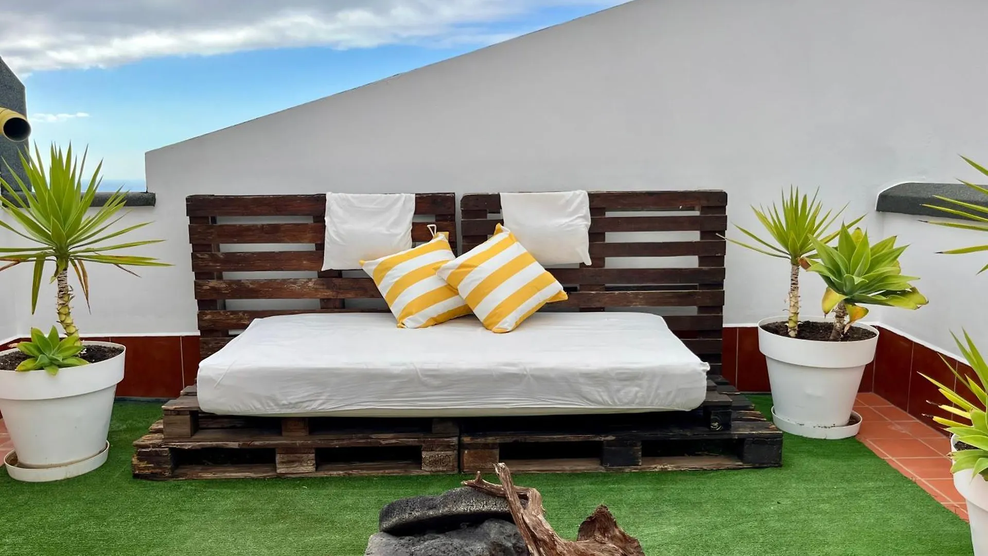 Apartamentos Los Verodes Frontera Apartment