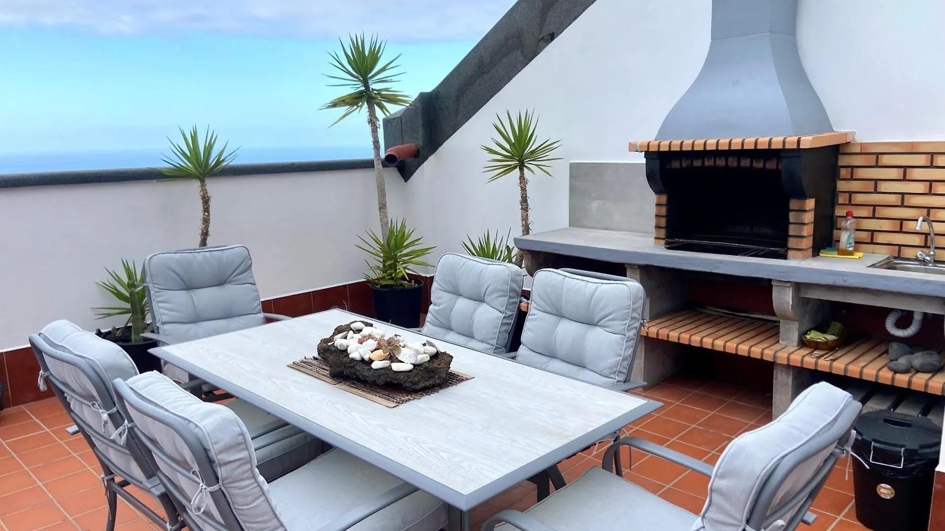Apartment Apartamentos Los Verodes Frontera Spanien
