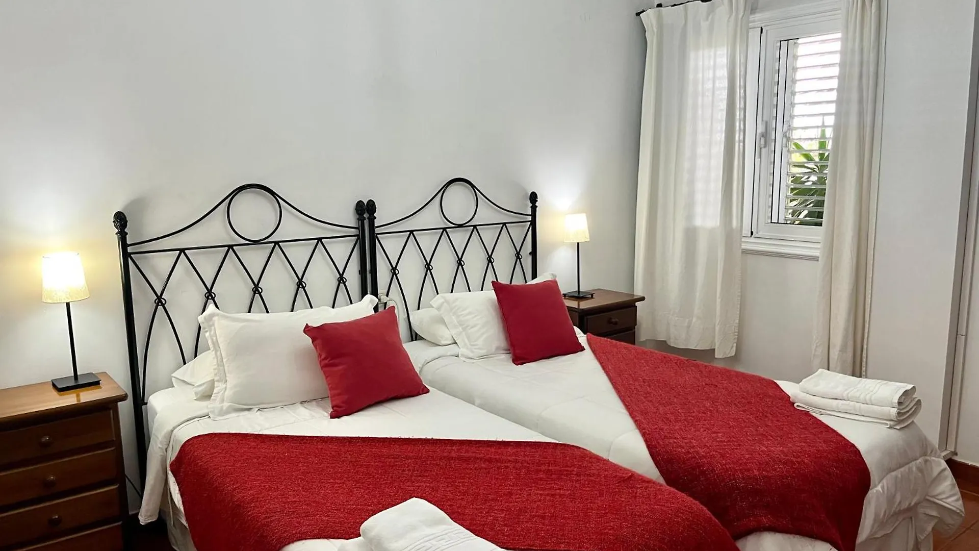 Apartamentos Los Verodes Frontera
